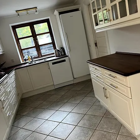 Apartment Cozy House With Garden