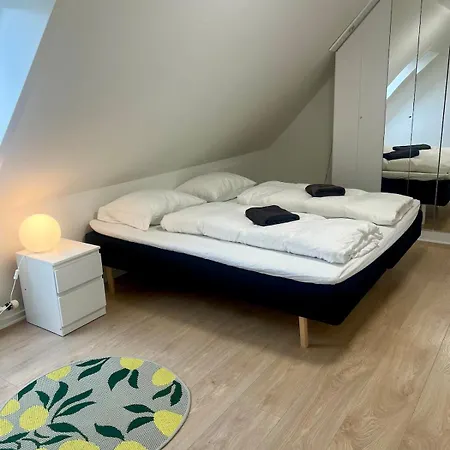 Апартаменты Cozy House With Garden